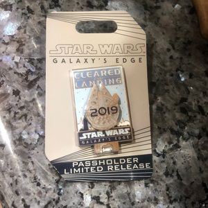Star Wars opening day passholder AP pin